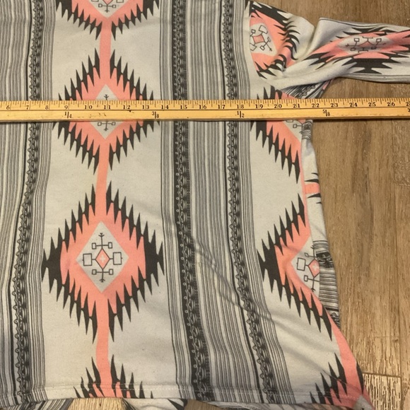 Myobe - Geometric Patterned Open Front Cardigan - Pink Gray White - Ladies 2XL - Picture 9 of 13